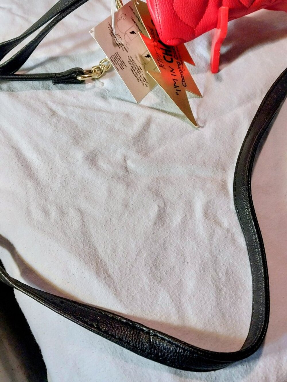 NWT Betsey Johnson Charging Crossbody Wristlet - Picture 8 of 8